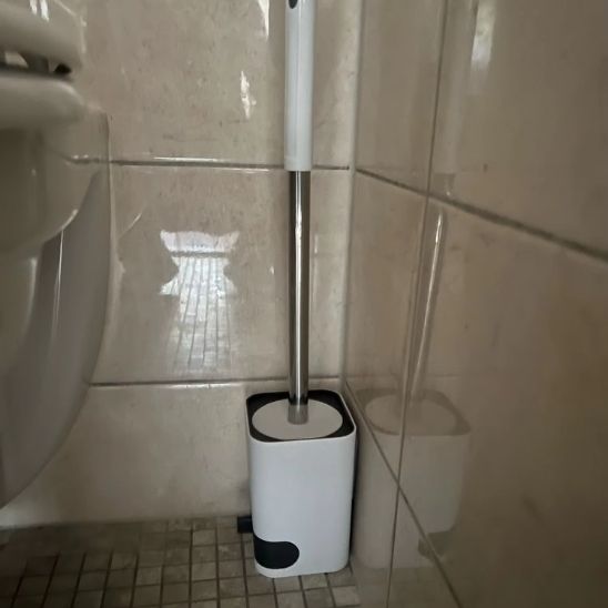 brosse-a-wc-blanc