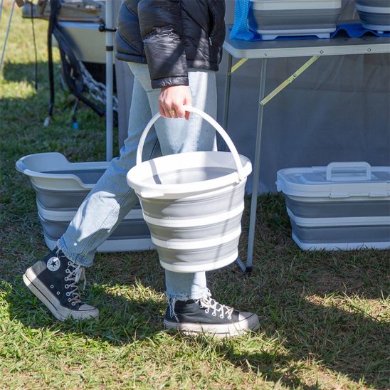 emporter votre seau pliable en camping